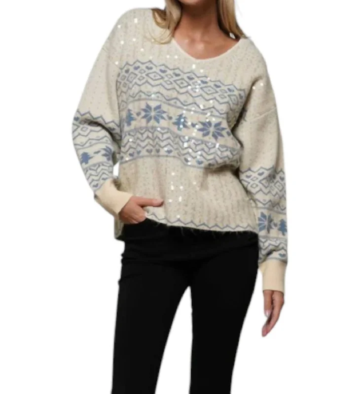 Women's High Collar SweatersV-Neck Christmas Sweater In Beige