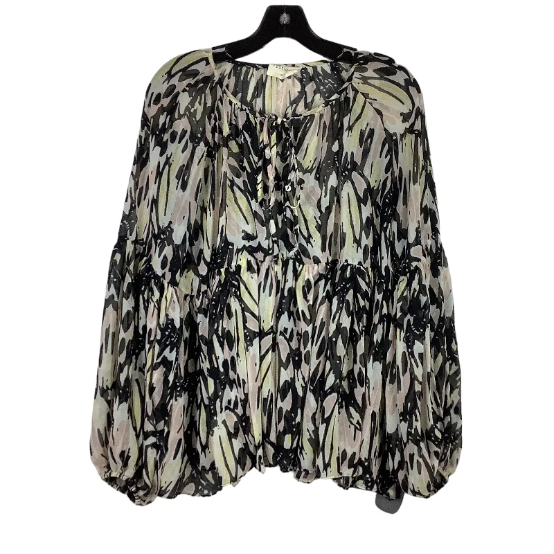 Women's Blouse with FrillsTop Long Sleeve By Vestique  Size: M