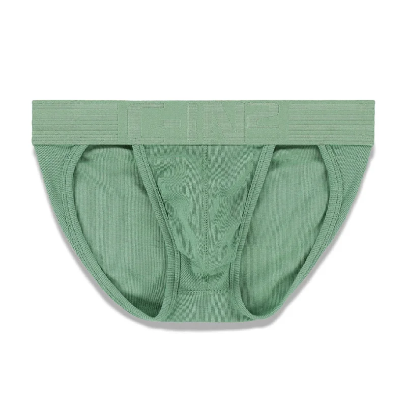 Underwear for men with a sleek high-waisted designHard//Core Dash Brief Gibson Green