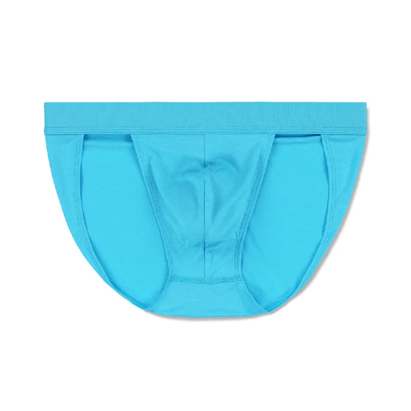 Men's underwear with a built-in lift for a better silhouetteMinimal Dash Brief Bobby Blue