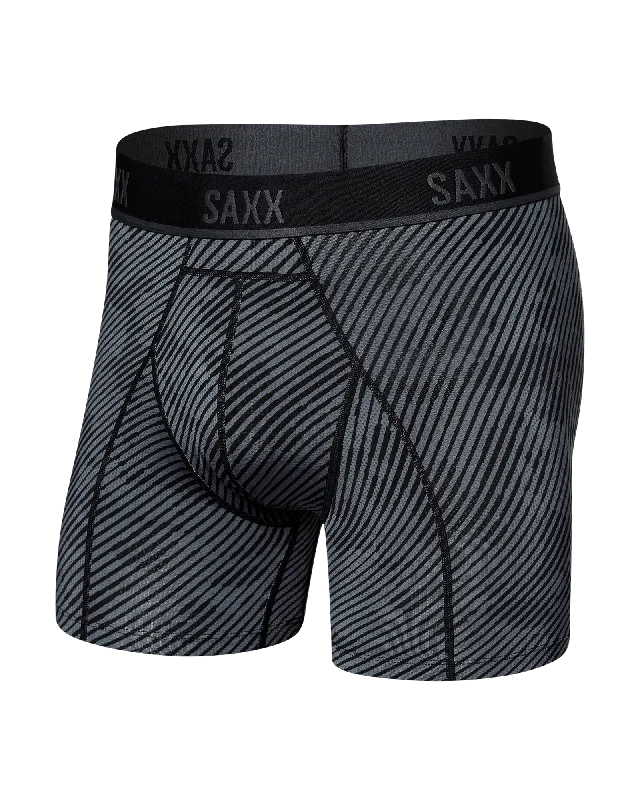 Men's underwear with a seamless pouchKinetic Light-Compression Mesh