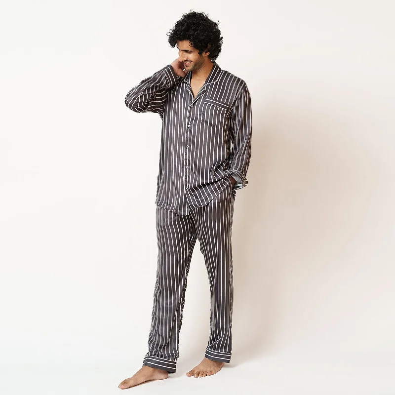 men's pajamas for sleep apnea sufferersMidnight Moon Satin Notched Pyjama Set