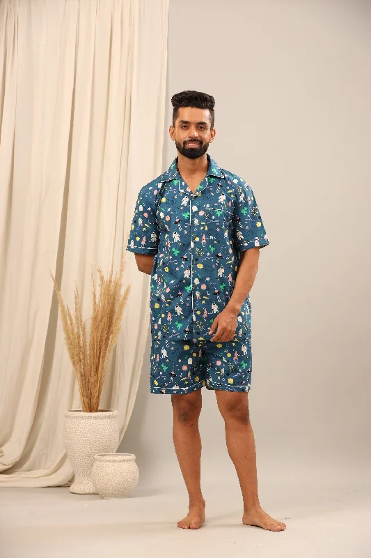 men's pajamas made from temperature-regulating fabricSpace Print Classic Shorts Set for Men